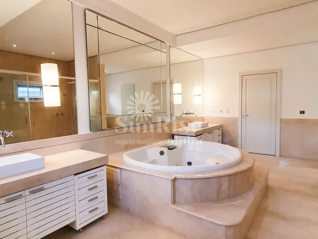 Imagem 3: Casa À Venda Tamboré 3 Esquina - 900M² Ac - 1.000M² T - R$19.990.000