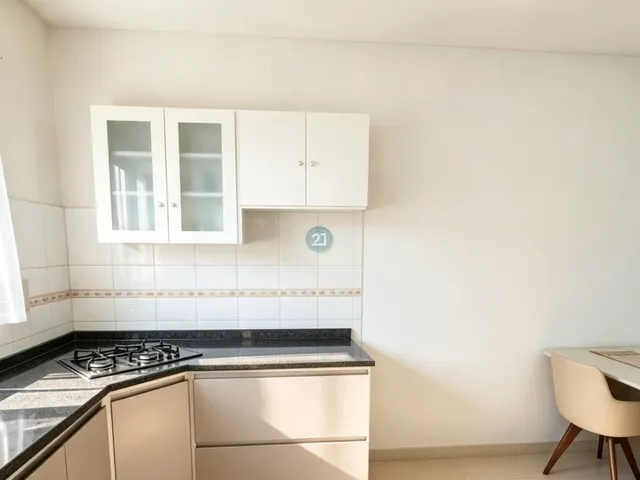 Imagem 15: Alugo casa com 03 quartos, 150 m² privativo, 01 vaga de garagem, deck com piscina e