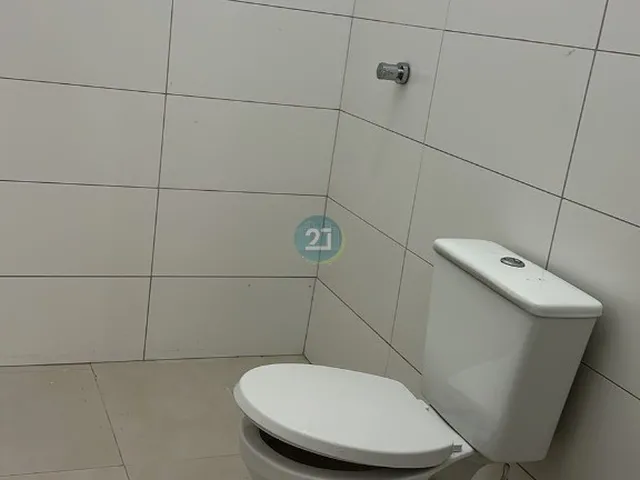 Imagem 13: Alugo galpão com 200m² e mezanino com 28m², com 03 vagas de estacionamento, no bairro