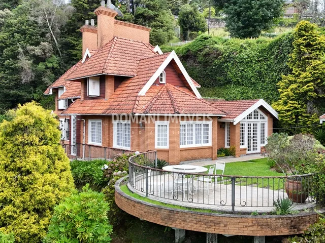 Imagem: CASA - CAMPOS DO JORDÃO