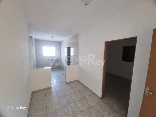 Imagem: Casa de 02 Dormitórios