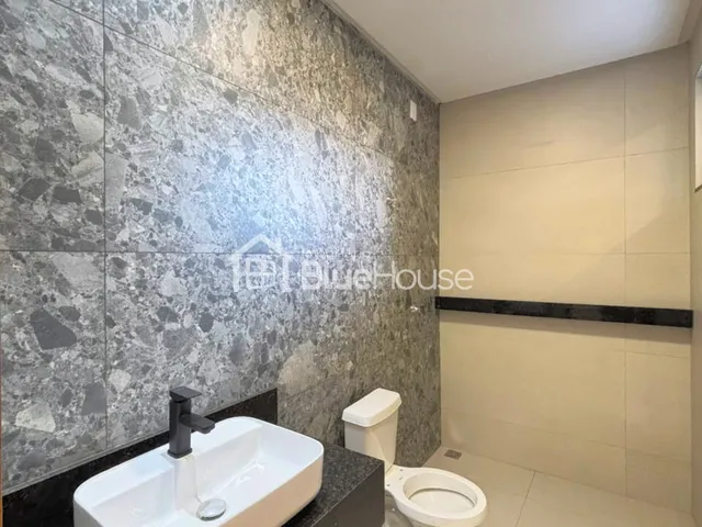 Imagem 15: Casa de 3 Quartos sendo 1 Suíte, em alto padrão de acabamento no Setor Parque Veiga