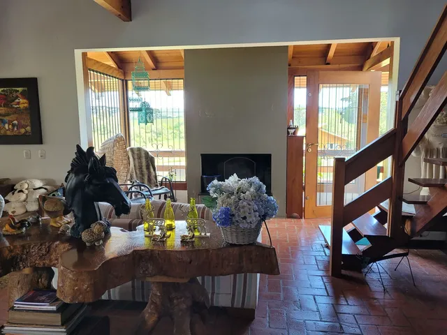 Imagem 13: Sítio com 6.400 m³, com uma casa imponente de 4 dormitórios, com linda vista, poucos