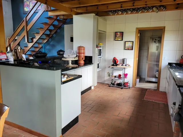 Imagem 14: Sítio com 6.400 m³, com uma casa imponente de 4 dormitórios, com linda vista, poucos