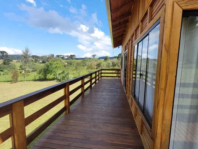 Imagem 2: Sítio com 6.400 m³, com uma casa imponente de 4 dormitórios, com linda vista, poucos