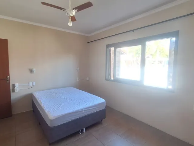 Imagem 3: Casa Térrea de 5 Dormitórios no Centro Terreno de 503 M²