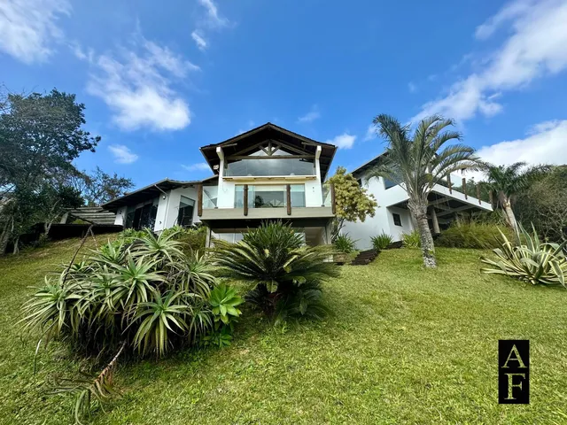 Imagem: Casa com Vista Ao Mar À Venda em Garopaba