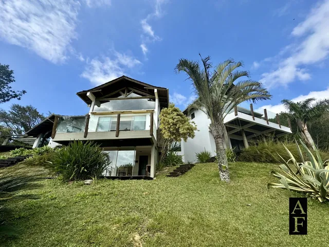 Imagem 12: Casa com Vista Ao Mar À Venda em Garopaba Sc