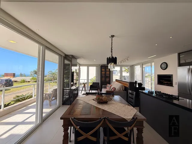 Imagem 2: Casa no Bairro Morrinhos com Vista Mar em Garopaba