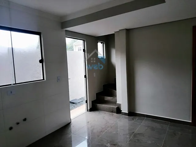 Imagem 13: Sobrados à venda na região do Rio Bonito, no Bairro Campo de Santana, com três