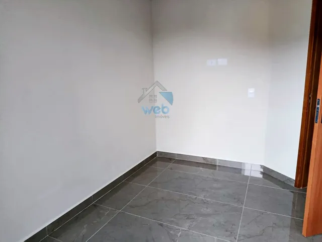 Imagem 5: Sobrados à venda na região do Rio Bonito, no Bairro Campo de Santana, com três