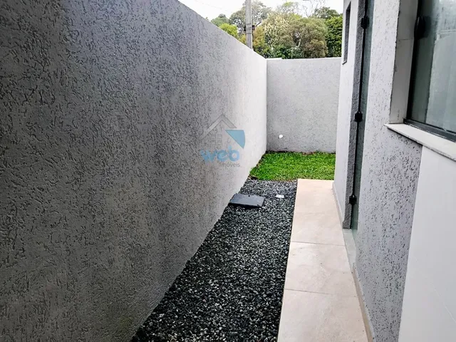 Imagem 2: Sobrados à venda na região do Rio Bonito, no Bairro Campo de Santana, com três