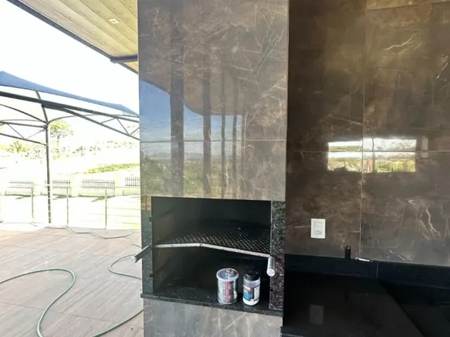 Imagem 8: Casa Chácara de Alto Padrão com 4 Suítes e Piscina em Trindade