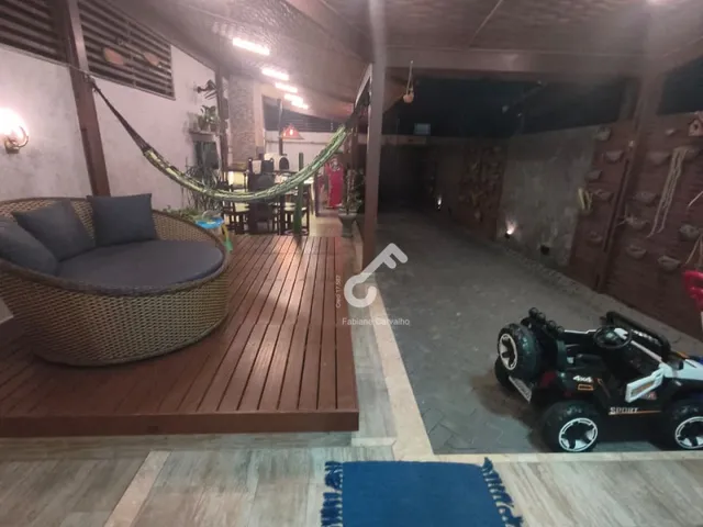 Imagem 5: ESTRADA DO COCO, Abrantes. Duplex PORTEIRA FECHADA composta de 2 suítes, piscina com