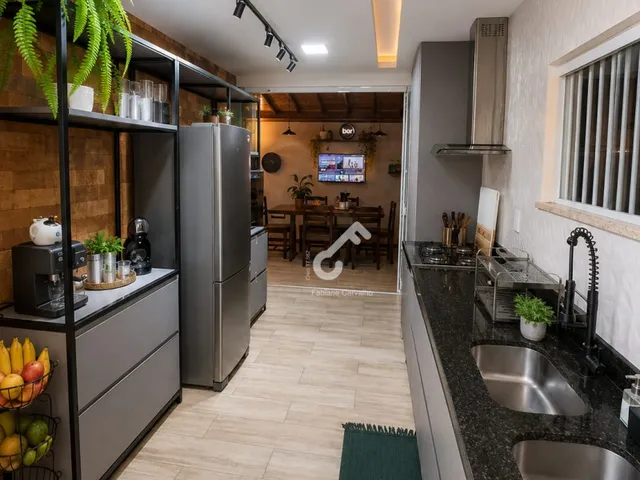 Imagem 11: ESTRADA DO COCO, Abrantes. Duplex PORTEIRA FECHADA composta de 2 suítes, piscina com