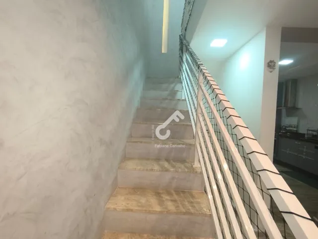 Imagem 14: ESTRADA DO COCO, Abrantes. Duplex PORTEIRA FECHADA composta de 2 suítes, piscina com