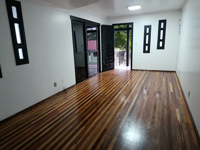 Imagem 7: Alvenaria de 03 dormitórios (1suite) com piscina no Bairro Arroio Grande