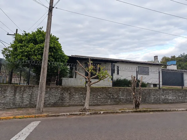 Imagem 8: Alvenaria de 03 dormitórios (1suite) com piscina no Bairro Arroio Grande