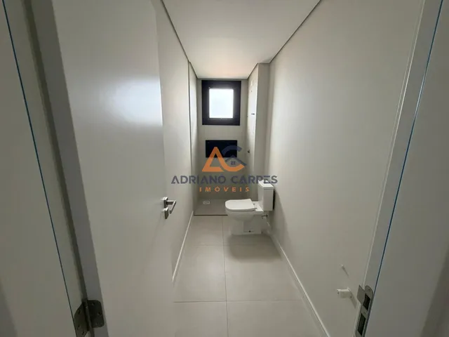 Imagem 8: Apartamento pronto com 1 suíte, 2 dormitórios e 2 vagas de garagem na quadra mar na