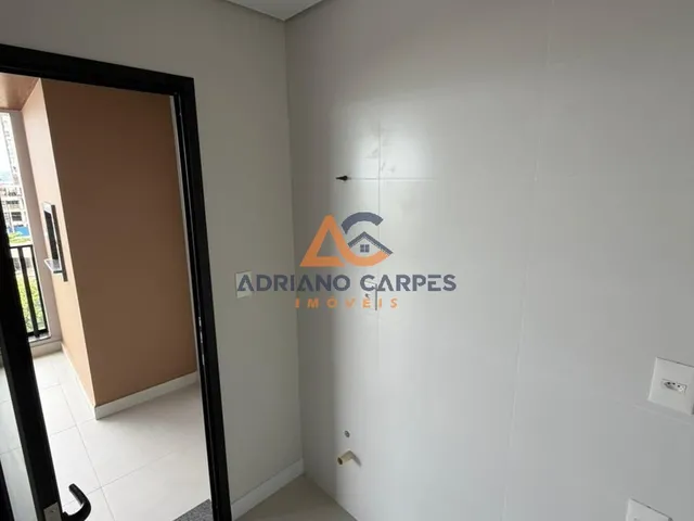 Imagem 4: Apartamento pronto com 1 suíte, 2 dormitórios e 2 vagas de garagem na quadra mar na