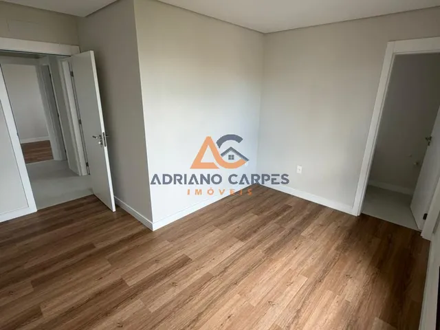 Imagem 7: Apartamento pronto com 1 suíte, 2 dormitórios e 2 vagas de garagem na quadra mar na