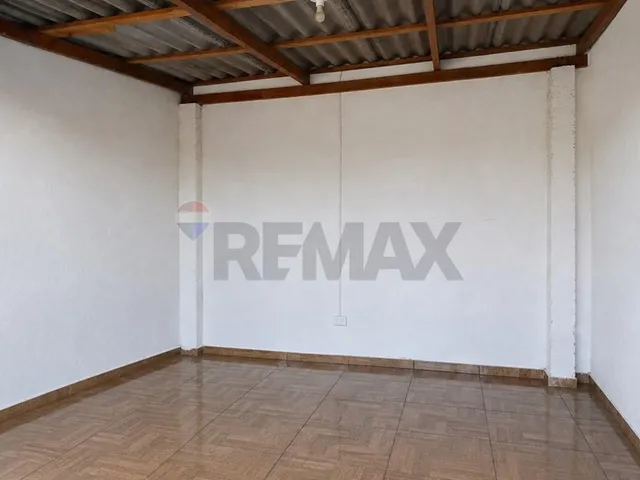 Imagem 5: Terreno com Construção Não Averbada – Ótima Localização