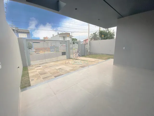 Imagem 13: Casa Sobrado no Bairro Moinhos de Vento com (03) três suítes, possui pátio