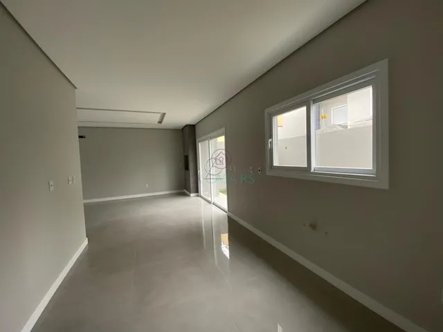 Imagem 7: Casa Sobrado no Bairro Moinhos de Vento com (03) três suítes, possui pátio
