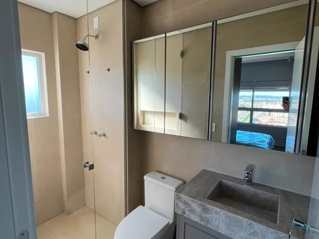 Imagem 13: Apartamento Mobiliado Frente Mar com 3 Quartos (1 Suíte) para Locação Anual no Barra