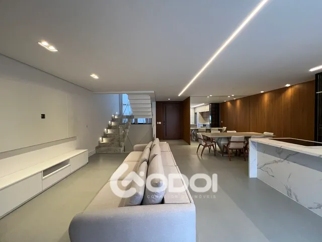 Imagem: Triplex em Aristocrata, São José dos Pinhais/PR