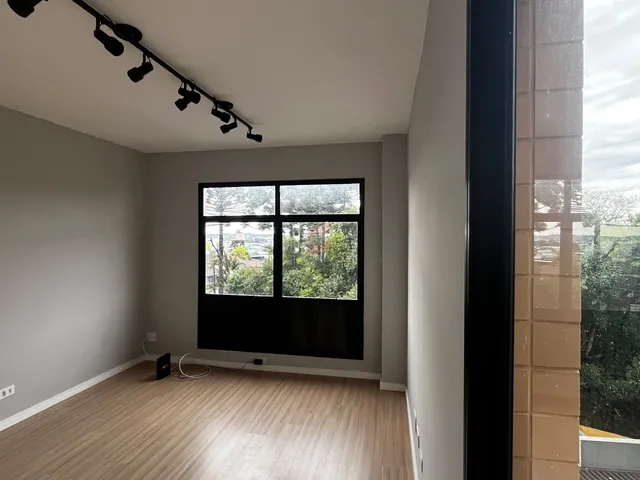 Imagem 5: SALA COMERCIAL para alugar com 20m² por R$ 2.000,00 no bairro Centro - PINHAIS / PR