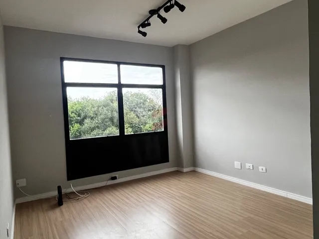 Imagem 6: SALA COMERCIAL para alugar com 20m² por R$ 2.000,00 no bairro Centro - PINHAIS / PR