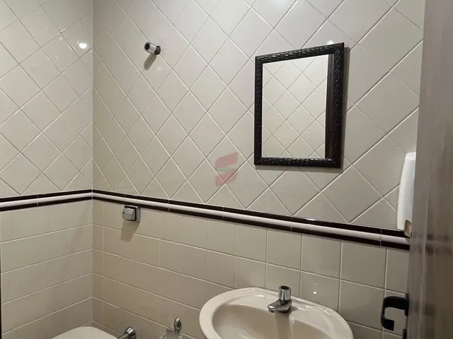 Imagem 8: SALA COMERCIAL para alugar com 20m² por R$ 2.000,00 no bairro Centro - PINHAIS / PR