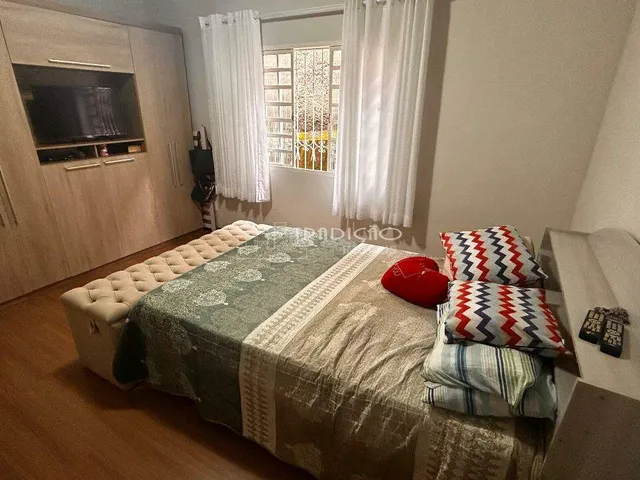 Imagem 2: Casa com 4 dormitórios