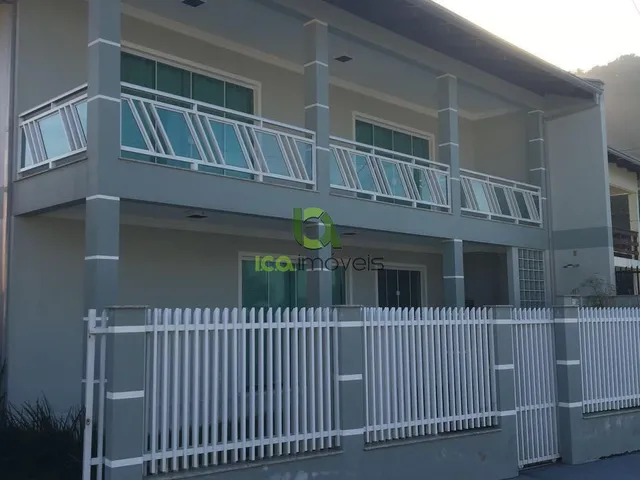 Imagem: Sobrado à Venda no Centro de Penha- SC