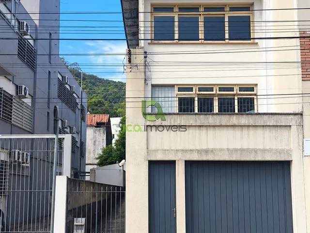 Imagem: Sobrado a venda no Centro de Florianópolis