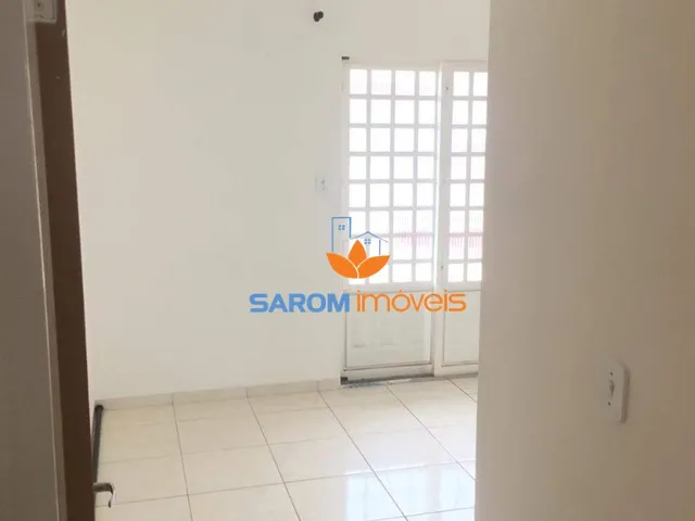 Imagem 12: Magnífica Casa em Condomínio à Venda em Valparaíso de Goiás-GO, Bairro Ypiranga 2