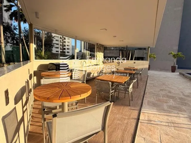 Imagem 6: Apartamento para Venda em Recife, Casa Forte, 5 dormitórios, 4 suítes, 1 banheiro, 3