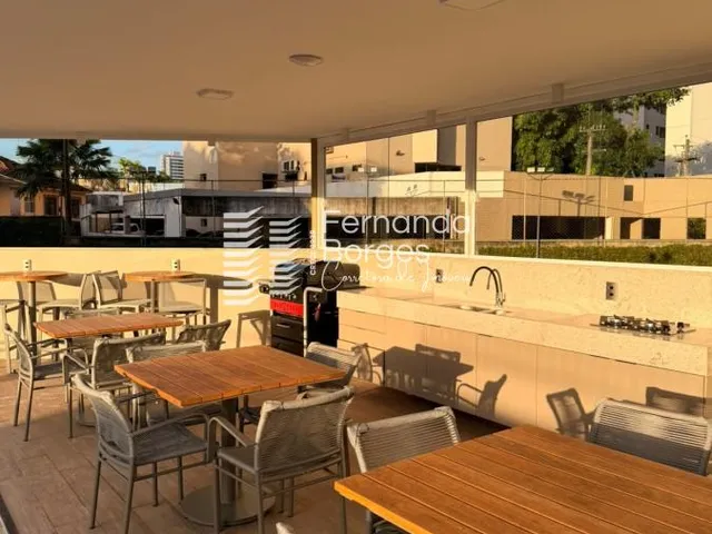 Imagem 10: Apartamento para Venda em Recife, Casa Forte, 5 dormitórios, 4 suítes, 1 banheiro, 3