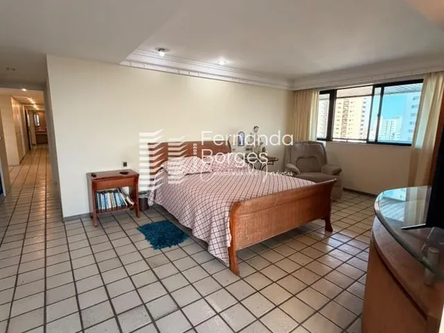 Imagem 16: Apartamento para Venda em Recife, Casa Forte, 5 dormitórios, 4 suítes, 1 banheiro, 3