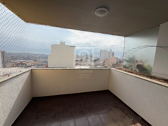 Imagem: Apartamento em andar alto à venda no Centro
