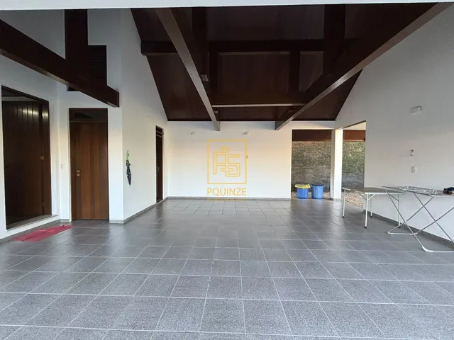 Imagem 4: Casa em estilo europeu, mobiliada e com fino acabamento em Timbó