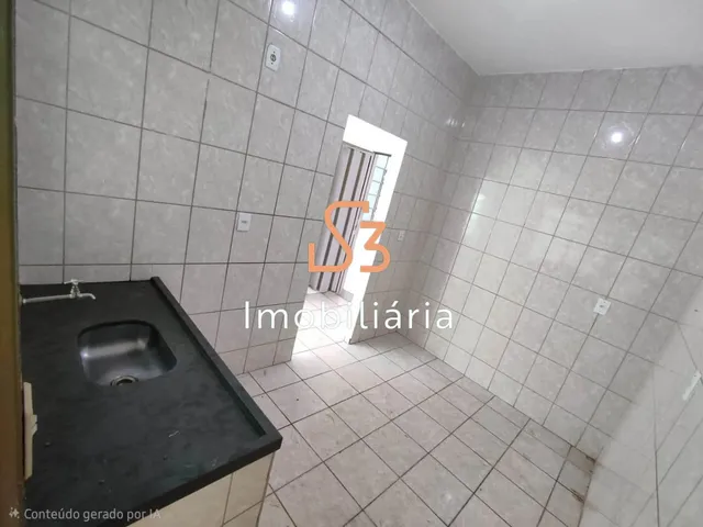 Imagem 12: Casa para locação no bairro Planalto em Uberlândia-MG: 3 quartos, 1 sala, 1 banheiro