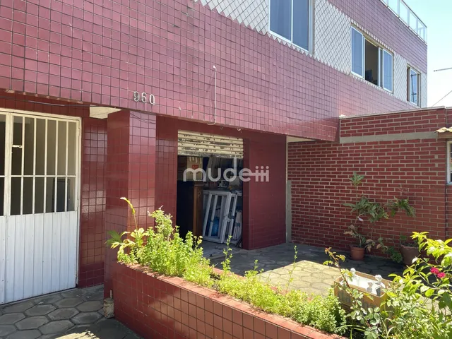 Imagem 9: Imóvel Comercial com Apartamentos Residenciais