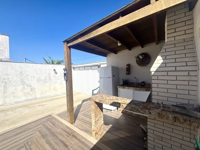 Imagem 8: Casa à Venda na Vila do Peró, Cabo Frio com Piscina e Churrasqueira