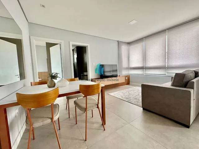 Imagem: O apartamento possui 1 Dormitório, 1 Banheiro, 1 Vaga na