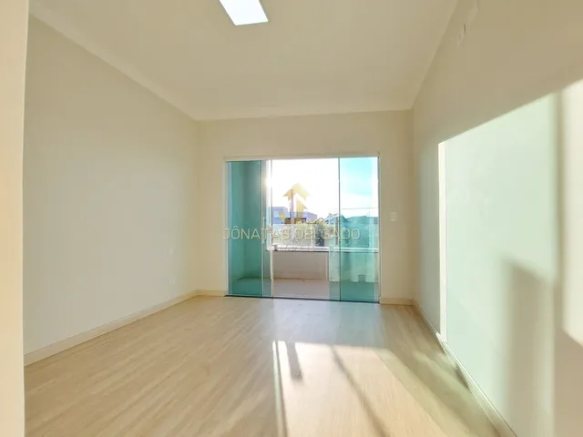 Imagem 2: Sobrado Moderno com 3 Suítes