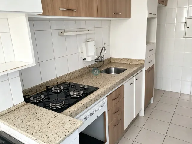 Imagem 7: Alugo apartamento com 02 quartos, semi mobiliado, 01 vaga de garagem, no bairro