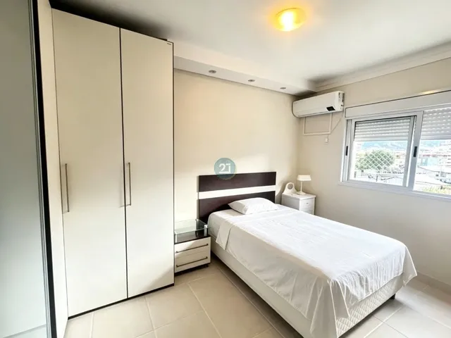 Imagem 9: Alugo apartamento mobiliado com 03 quartos (1 suíte), 01 garagem, no bairro Itacorubi