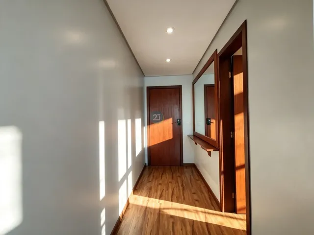 Imagem 10: Alugo amplo apartamento 04 quartos, 01 garagem, todo reformado em condominio com piscina
